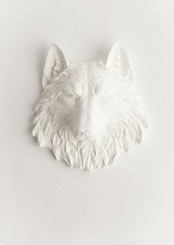 White Mini Wolf Head Wall Mount