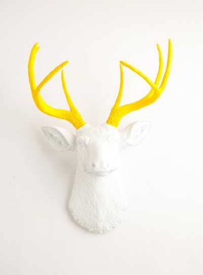 Animal Head Wall Art, Deer head Wall Decor, White Fake Furry/Felt/Velv —  CHIMIYA